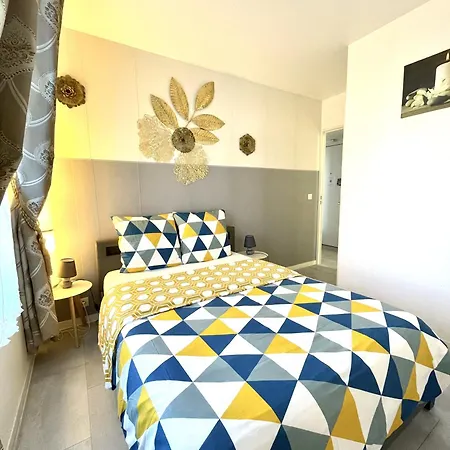 15 Min Walk To Disneylandparis, 5 Min Walk To Val D'europe Mall And Train Rer A, Monyhome For 4 Persons * Chessy (Seine-et-Marne)