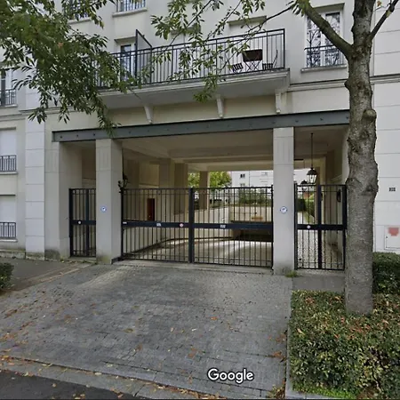 15 Min Walk To Disneylandparis, 5 Min Walk To Val D'europe Mall And Train Rer A, Monyhome For 4 Persons *
